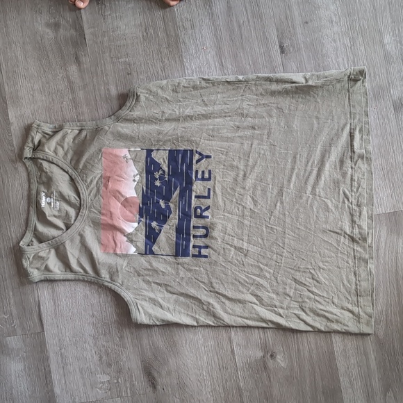 Hurley Orange and Gray Tank Tops Casual Athletic Wear - Picture 4 of 7